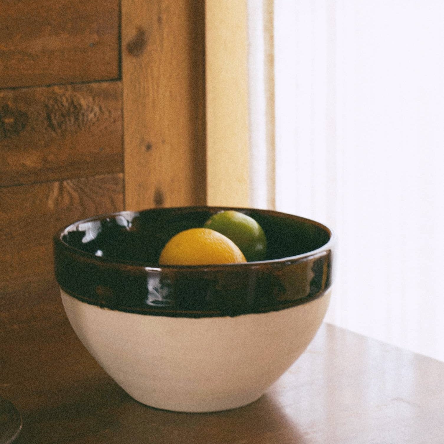 Heritage Stoneware Large Bowl