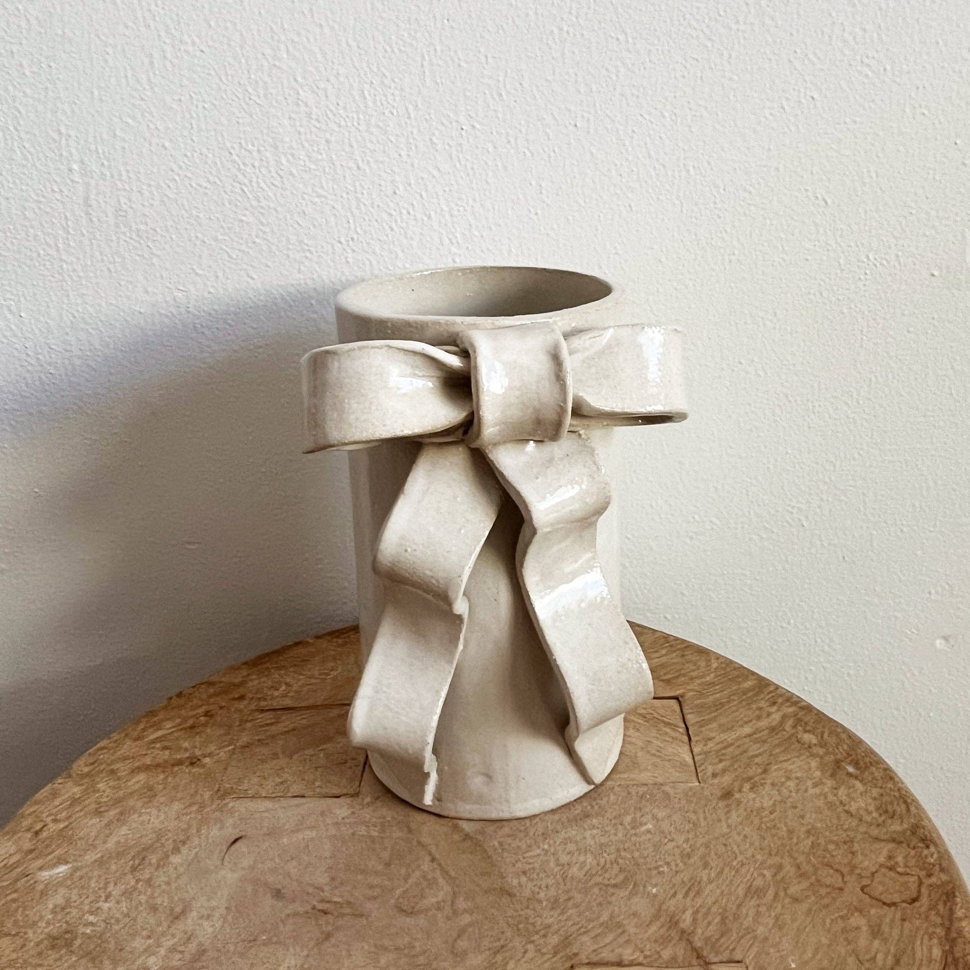 Ribbon Bow Vases