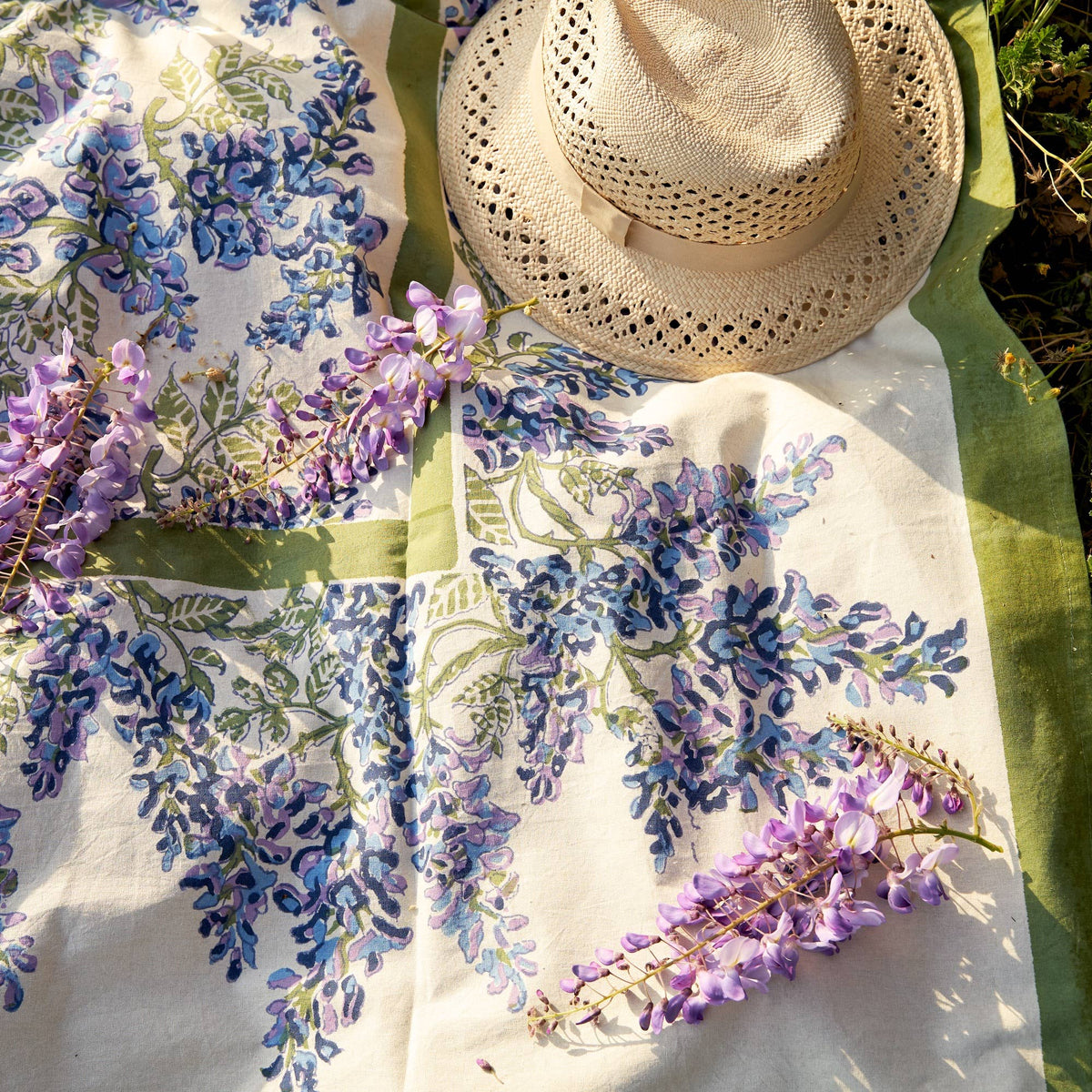 Wisteria Green &amp; Blue Tablecloths