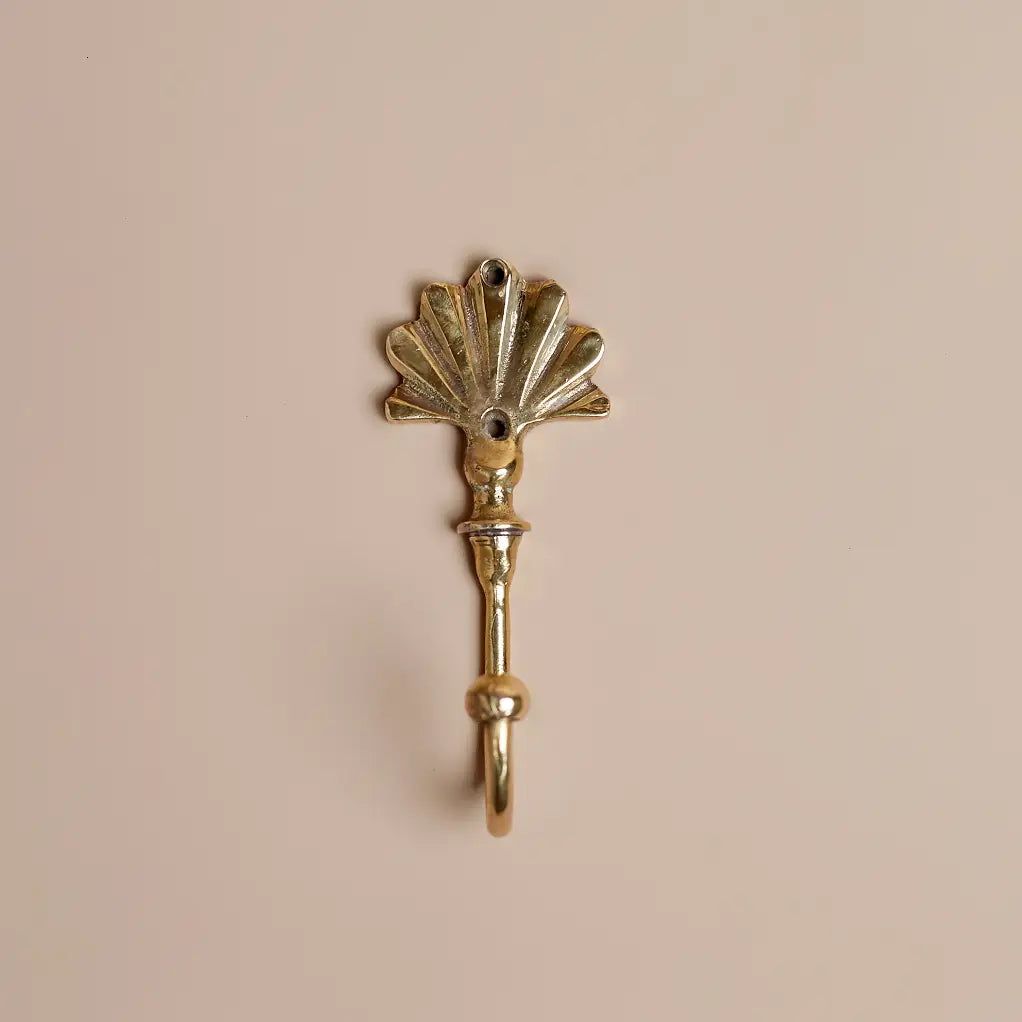 Saardé Brass Fan Hook