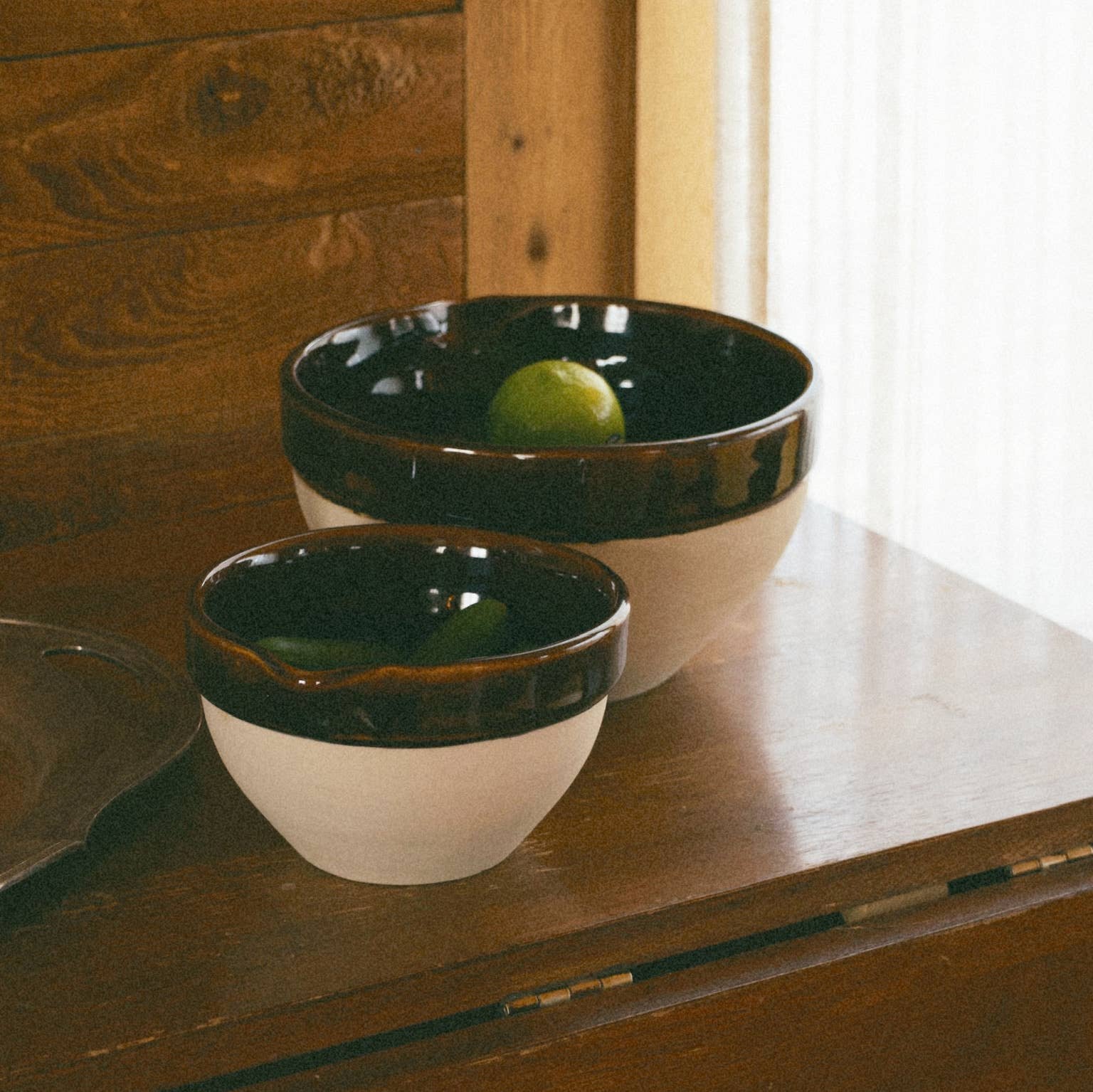 Heritage Stoneware Large Bowl