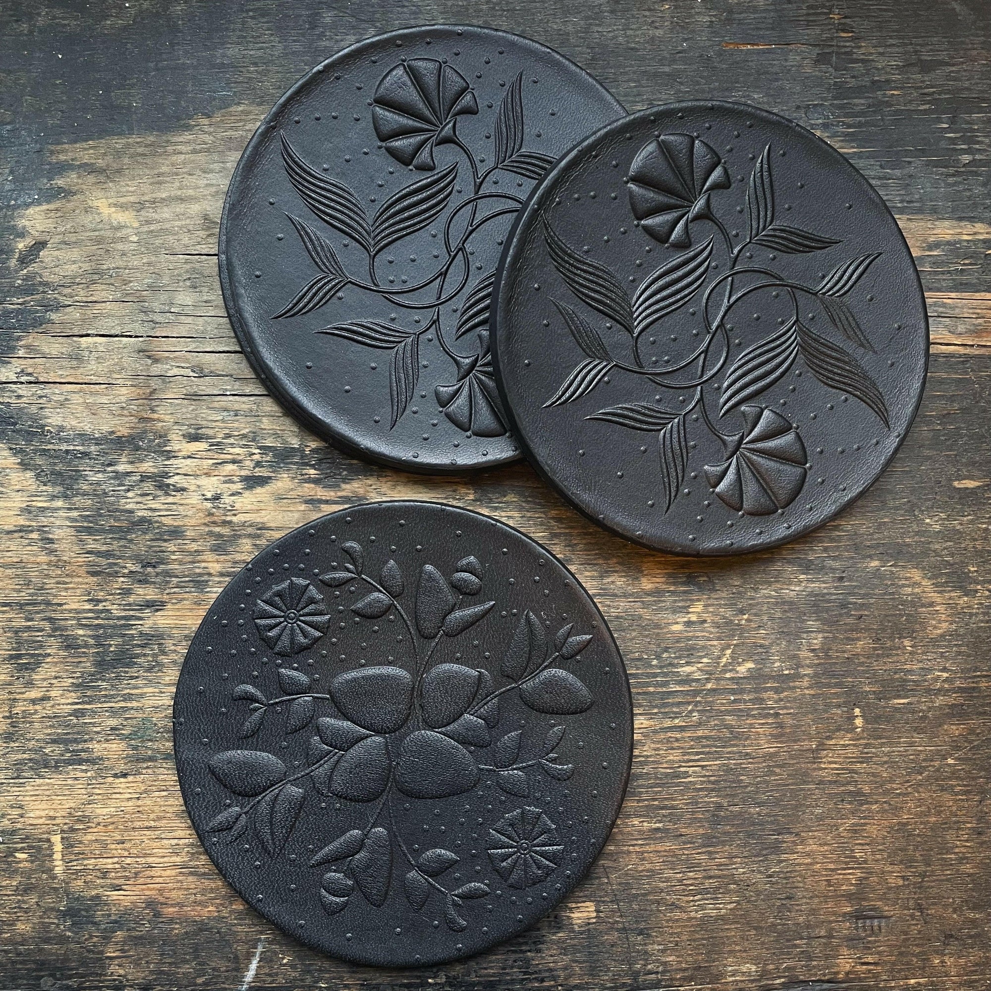 Hops Petunia x Animal Handmade: Leather Drink Coasters