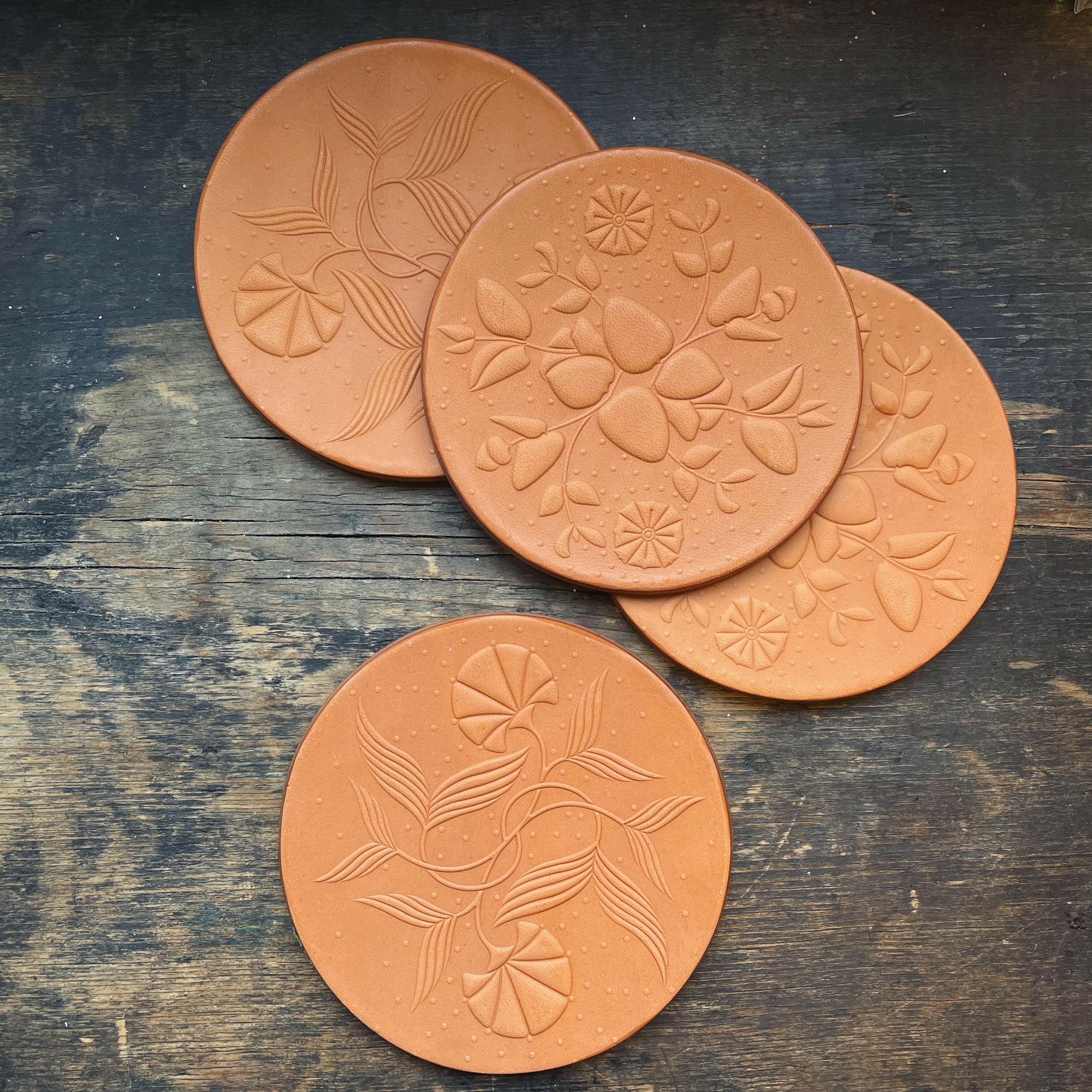 Hops Petunia x Animal Handmade: Leather Drink Coasters